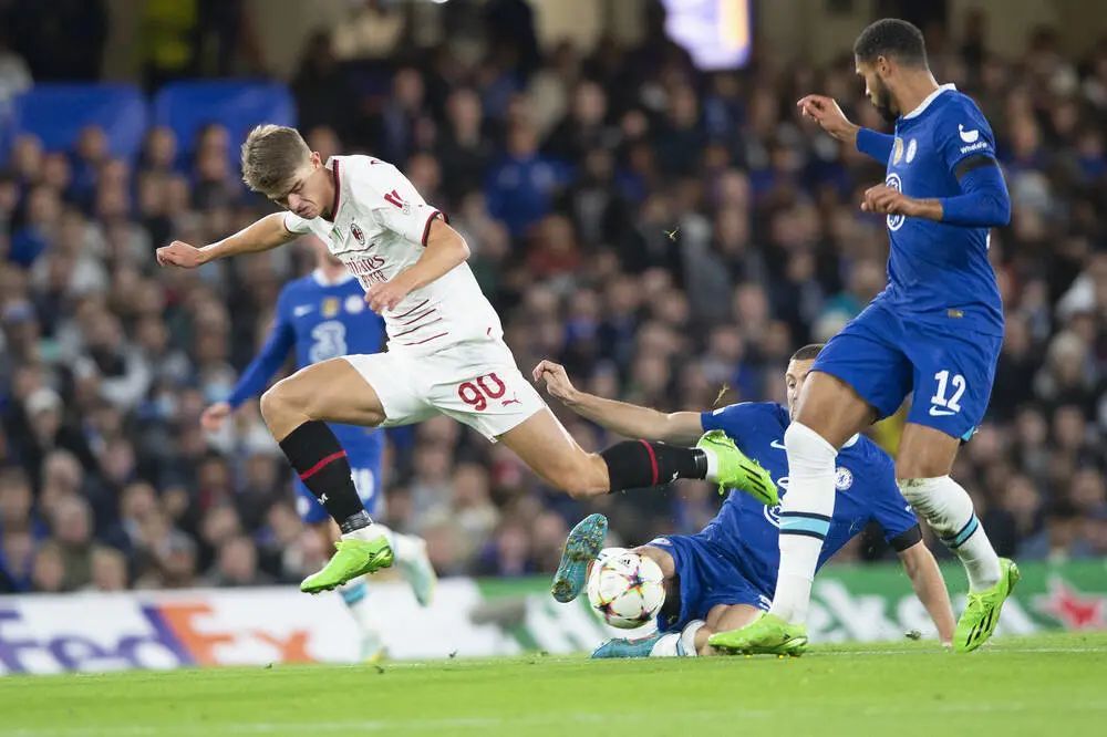 英与经验巨 英与经验巨