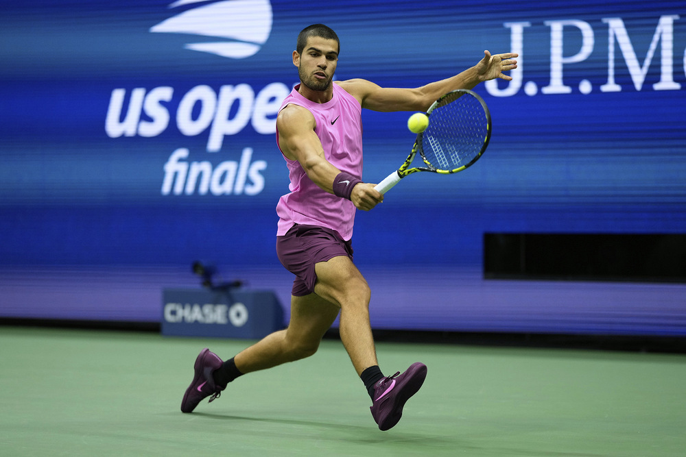 中尤为突出 中尤为突出